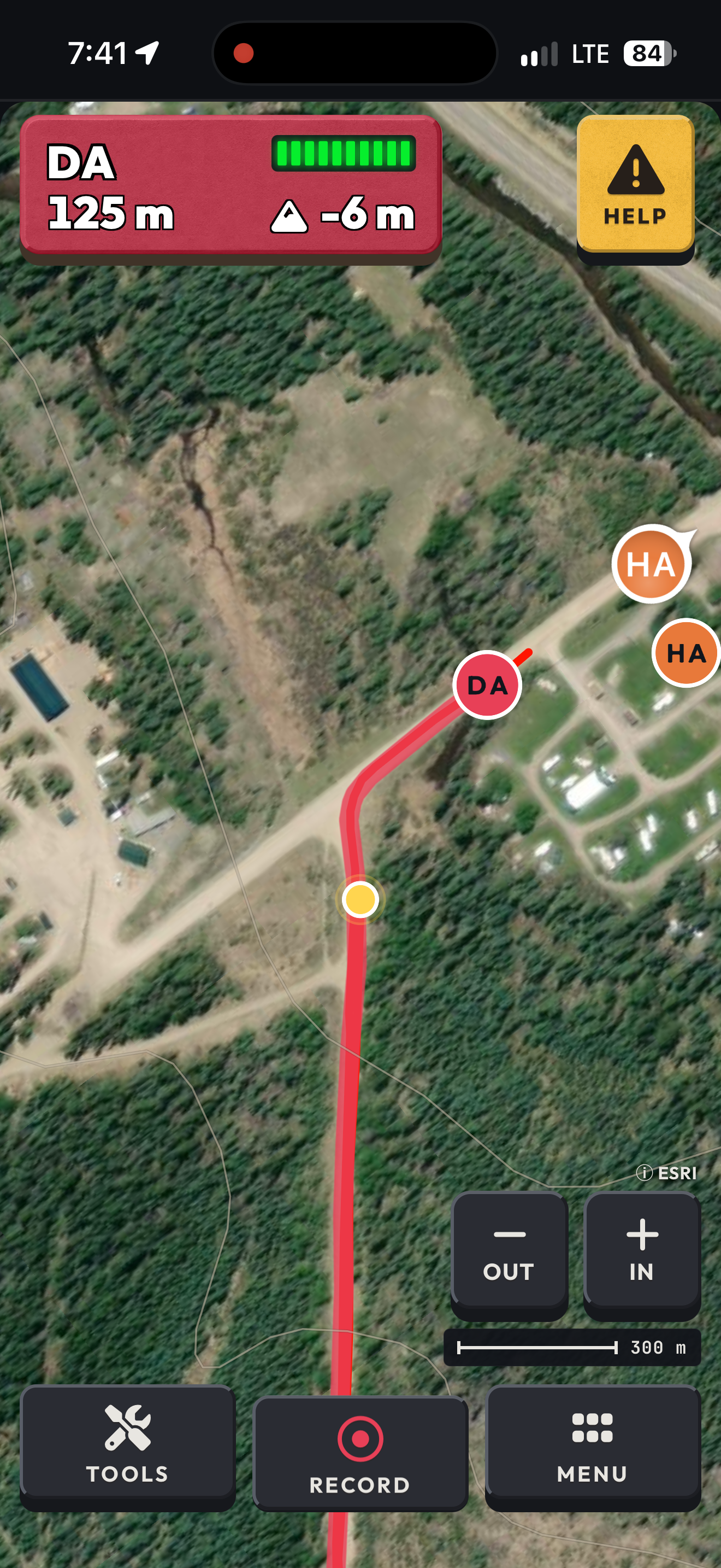 AllTraxx app screenshot with DA and HA rider markers, a red track and the original map controls